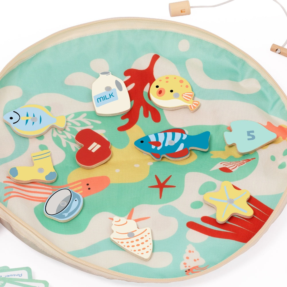 Classic World - Fishing Game - Travel-Size Set with Activity Cards - 34pcs