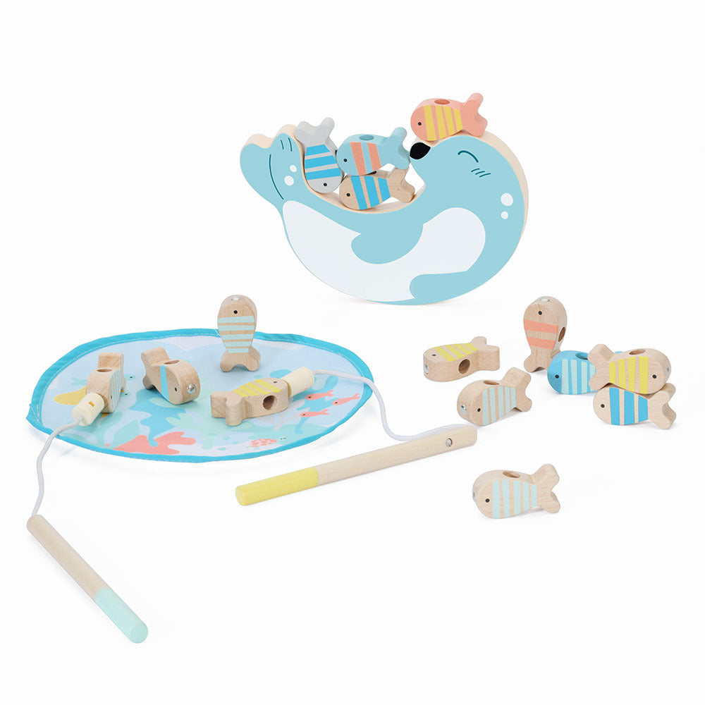 Classic World - Wooden Magnetic Fishing & Stacking Game