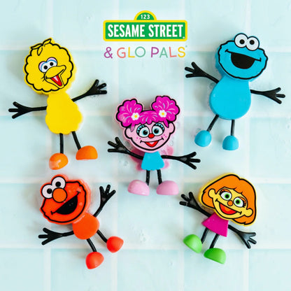 Glo Pals - Water Activated Light-Up Sensory Toys - Cookie Monster Sesame Street