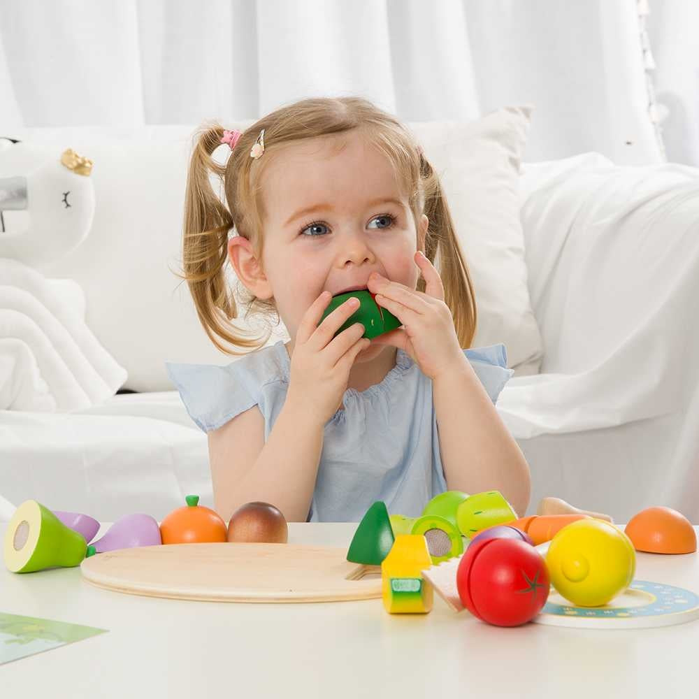 Classic World - Pretend & Play - Cutting Fruit - 9pcs