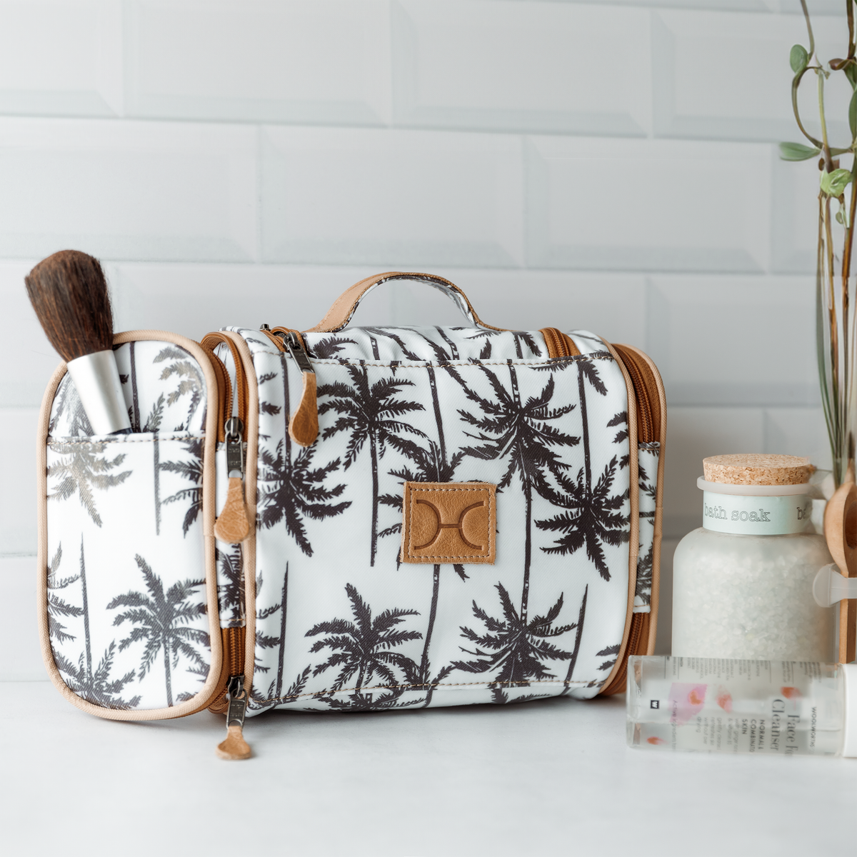 Thandana Compact Travel Vanity