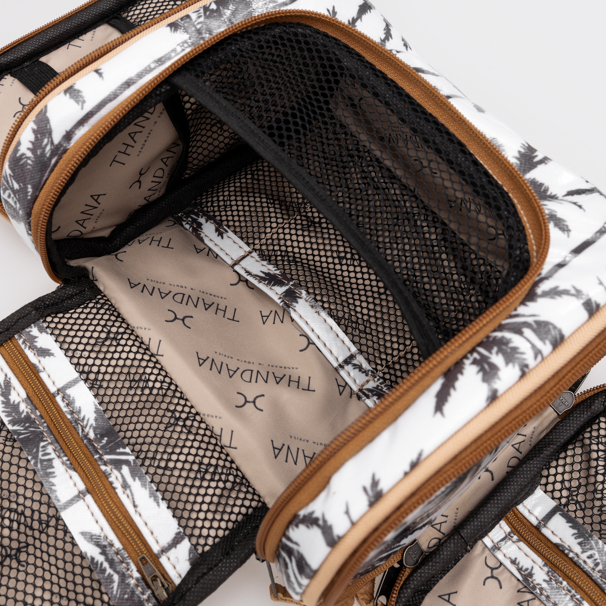Thandana Compact Travel Vanity