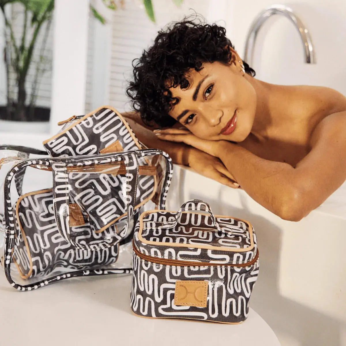 Thandana Cosmetic Maxi Bag Set – Luxury Travel Organiser Thandana