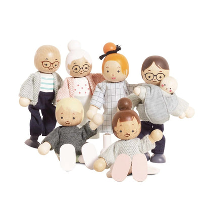 Le Toy Van - Wooden Dolls House Family Set - 7pcs