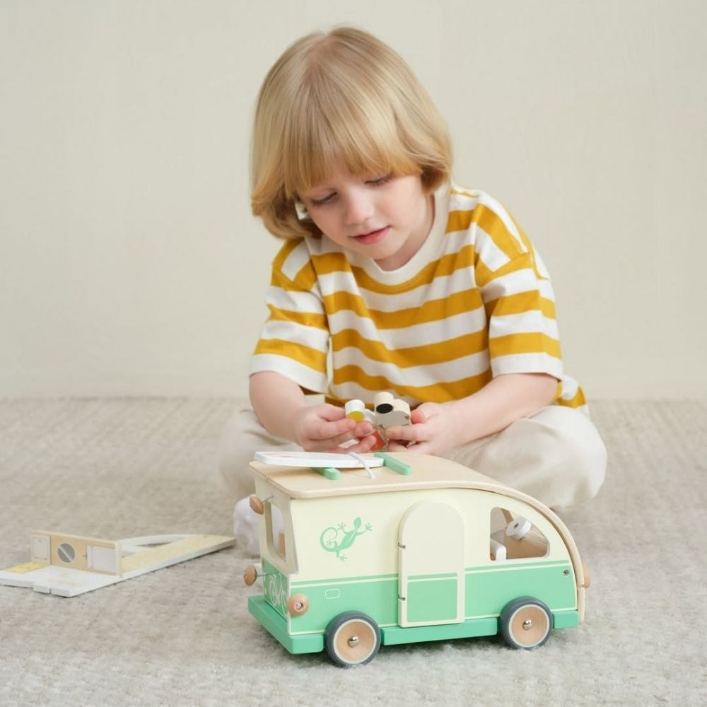 Classic World - Pretend & Play Camper Van Doll House - Wooden Play Set - 9pcs
