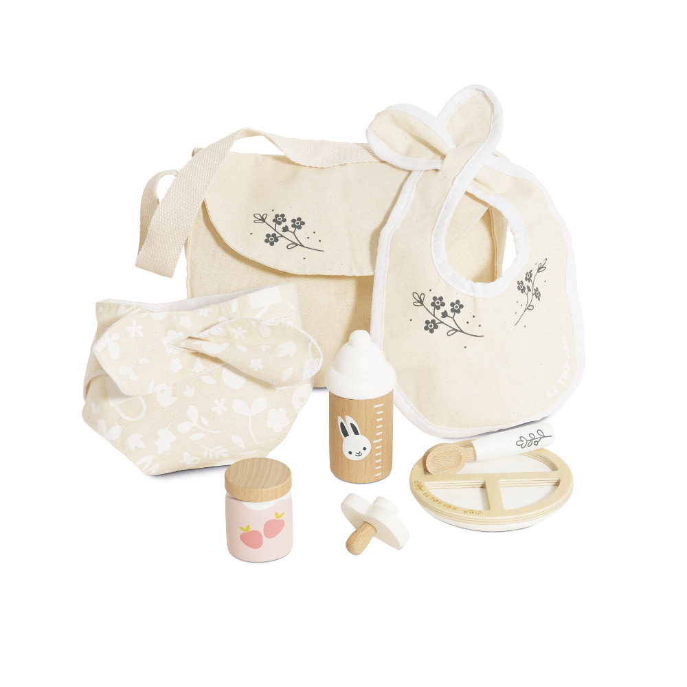 Le Toy Van - Dolls Nursing Kit and Bag - 8pcs
