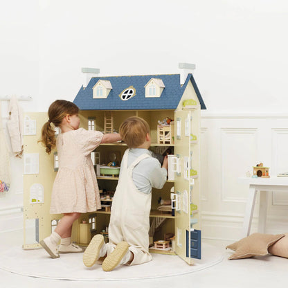 Le Toy Van - Palace Wooden Dolls House