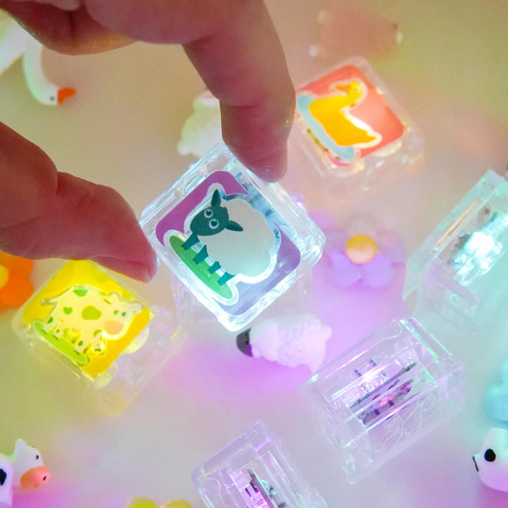 Glo Pals - Water Activated Light-Up Sensory Toys - Farm (6 Pack)