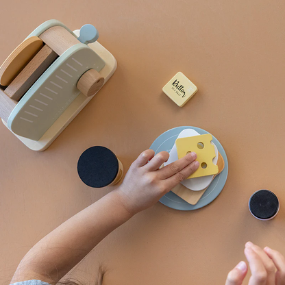 Little Dutch Toaster Set FSC