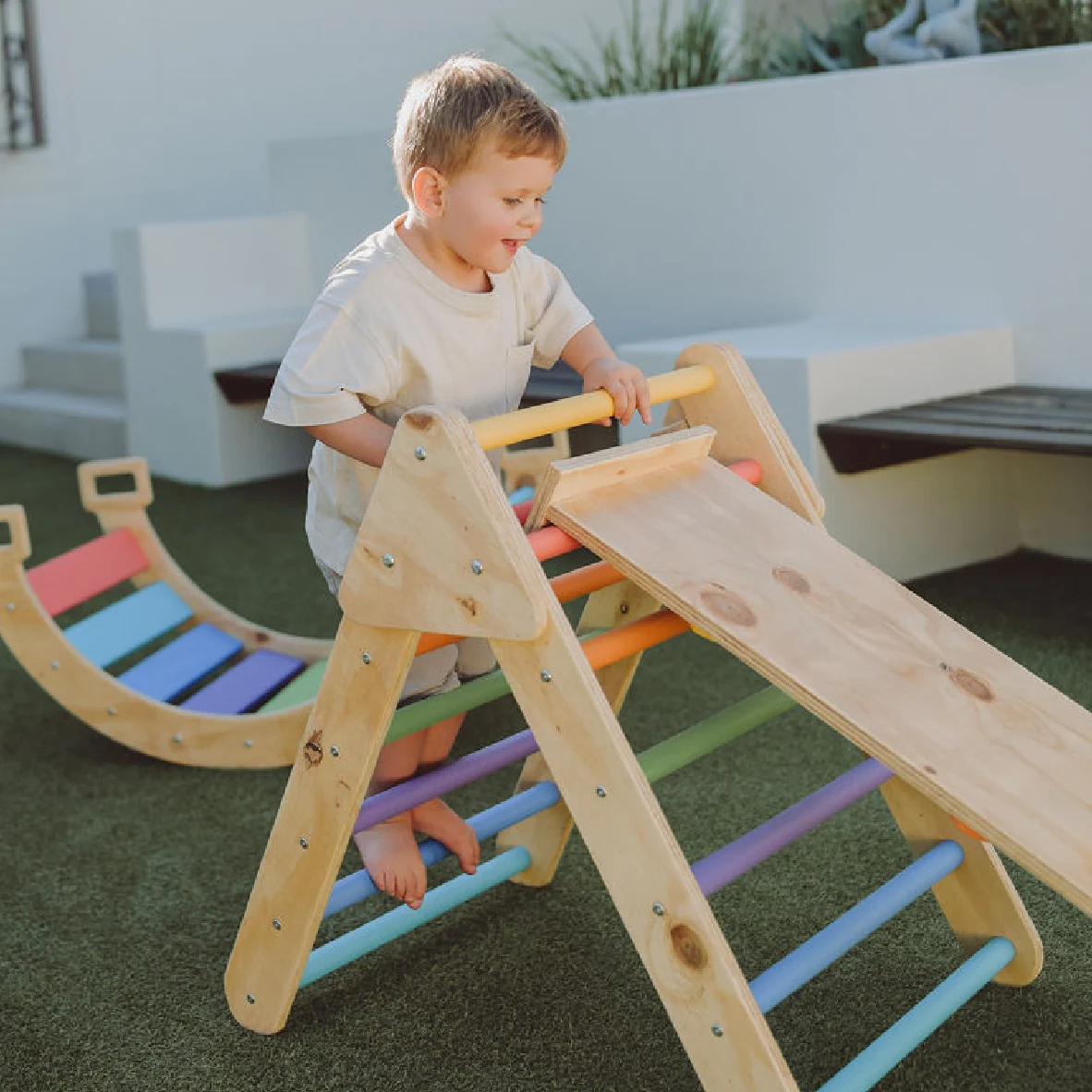 Klim & Klouter Triangle for kids - Montessori
