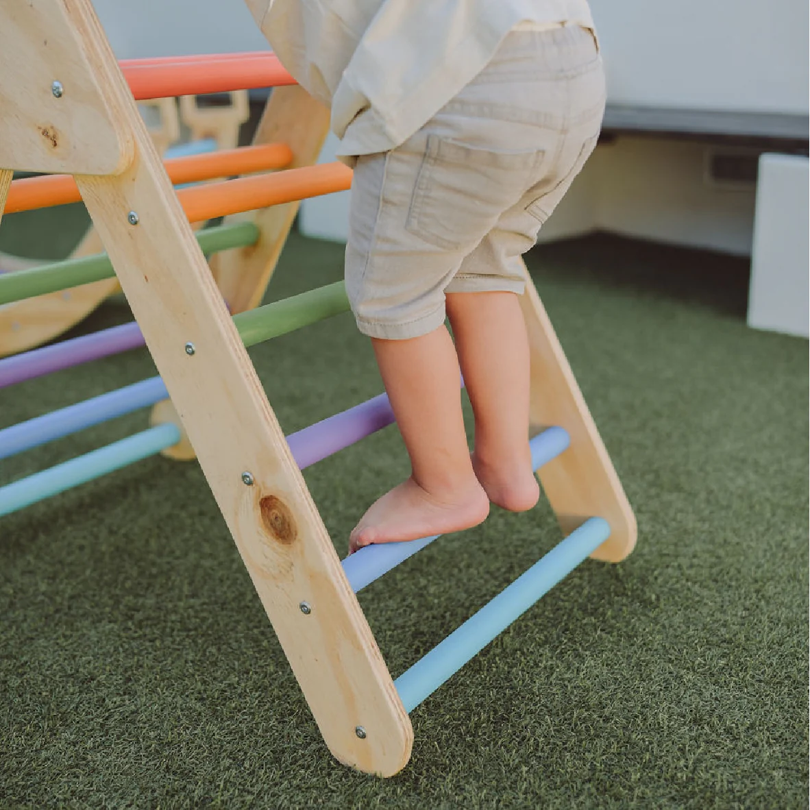 Klim & Klouter Triangle for kids - Montessori