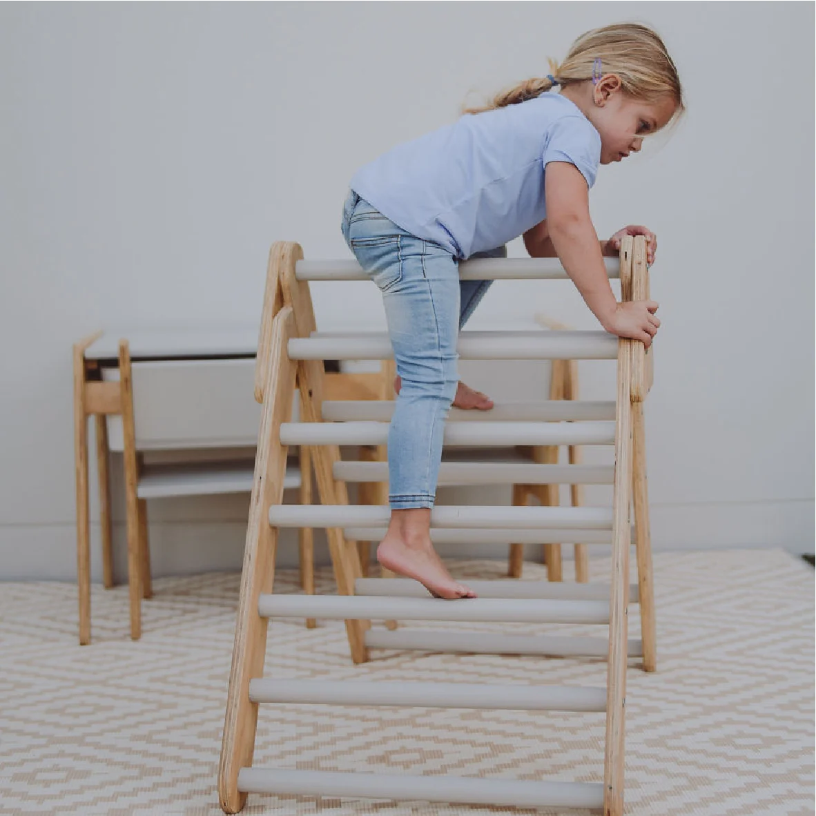 Klim & Klouter Triangle for kids - Montessori