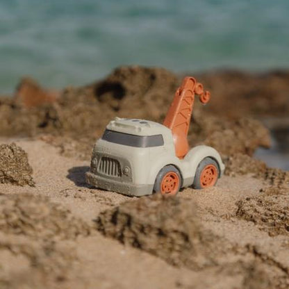 Little Dutch Tow Truck 17cm