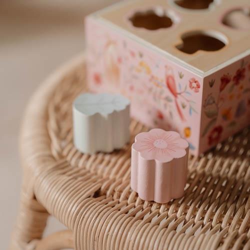Little Dutch Shape Sorter