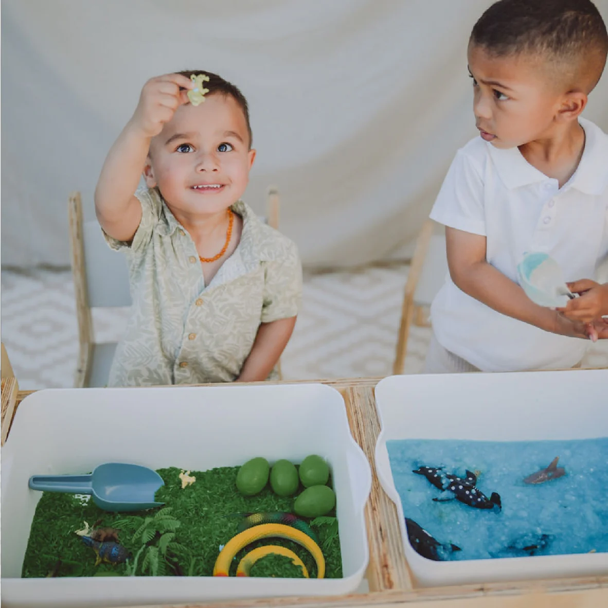 Klim & Klouter Sensory Table - Montessori