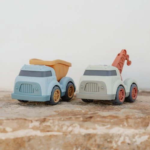 Little Dutch Tow Truck 17cm